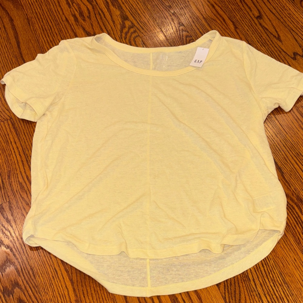 GAP tshirt